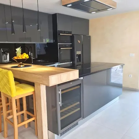 Holiday home I&n - Crowonder Luxury Rent Majici